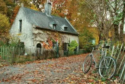 A charming little cottage somewhere in France