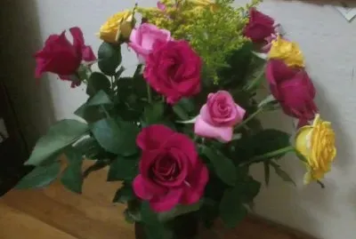 RAMO DE ROSAS
