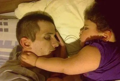 פאזל של Durmiendo con papa