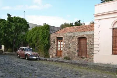 Calle de Colonia con auto antiguo jigsaw puzzle