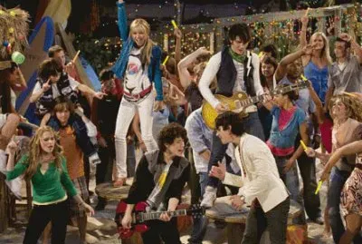 Hanna Montana La pelicula jigsaw puzzle