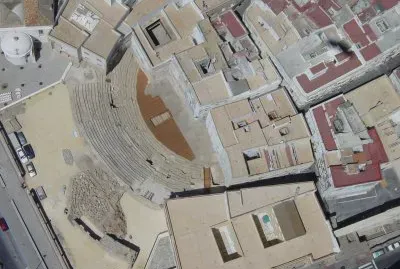 פאזל של teatro romano