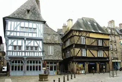 Dinan (Francia), ciudad medieval