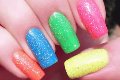 Unhas coloridas