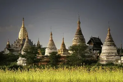 A few of the more than 2000 Temples in Bagan
