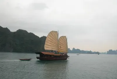 Jonque  Baie d  'Along (Vietnam)
