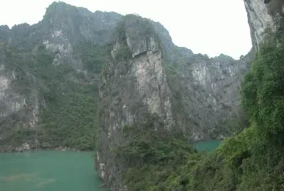 Baie d 'Along (Vietnam)