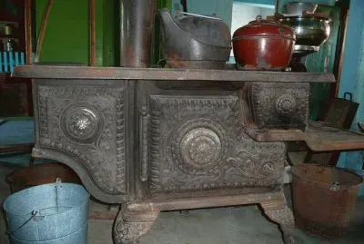Old stove found in Manitoba  Canada