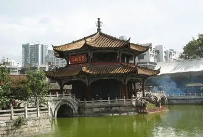 Ã©tang du Dragon Noir LIJIANG