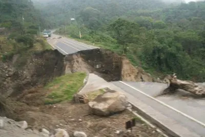 effondrement de la route