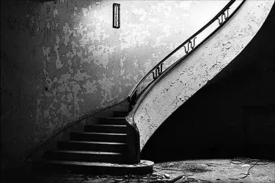 FUE UNA  BONITA ESCALERA jigsaw puzzle