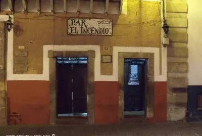 UNA VIEJA CANTINA jigsaw puzzle