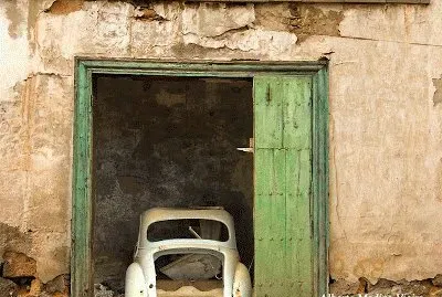 CASA Y COCHE VIEJOS jigsaw puzzle