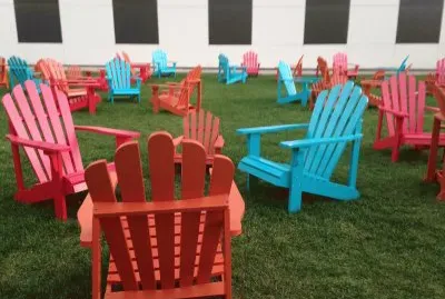 Chairs near Niagra Falls New York jigsaw puzzle
