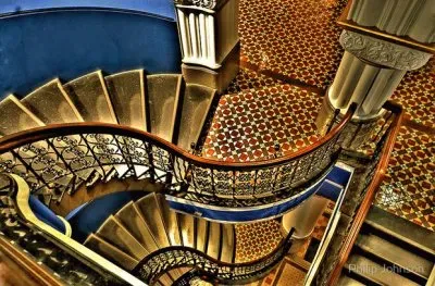 Hermosas escaleras jigsaw puzzle