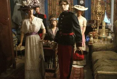 MUSEE du COSTUME AVALLON (Yonne)