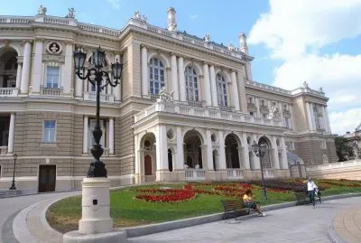 פאזל של Odessa National Academic Theater of Opera and Ball