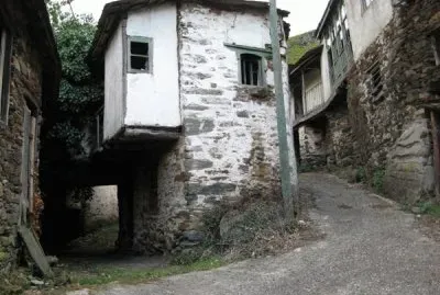 Una extraÃ±a casa jigsaw puzzle