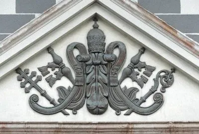 Escudo Papal (Catedral de MazatlÃ¡n)