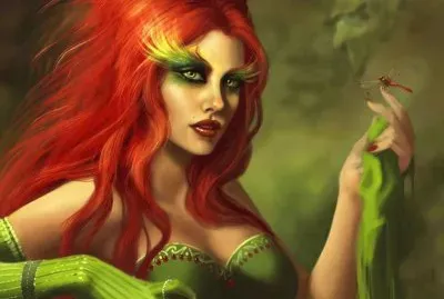 Mujer de pelo rojo y vestida de verde