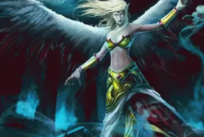 Mujer con alas en la noche