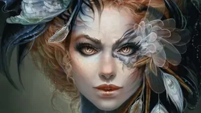 Rostro de mujer con plumas en la cabeza