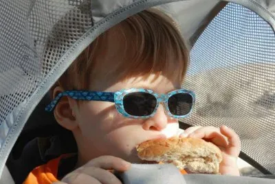 פאזל של ×™×•××‘ ××•×›×œ ×‘×˜×™×•×œ