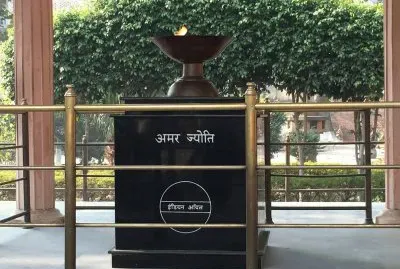 Pira em homenagem aos mortos no massacre - Amritsar - India