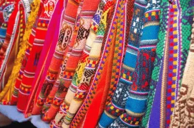 Tejidos artesanales en Jujuy. Argentina jigsaw puzzle