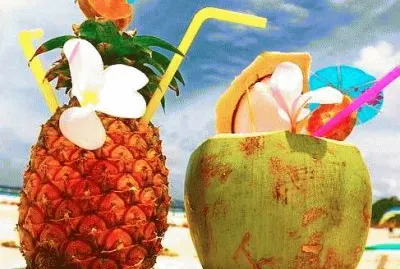 Delicious Hawaiian Cocktails