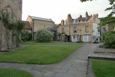 Mallory Court