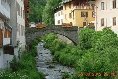 Old bridge (Beaufort-Fr)
