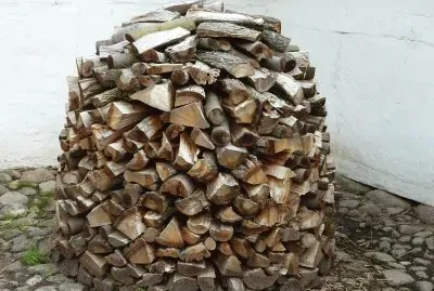 Log pile