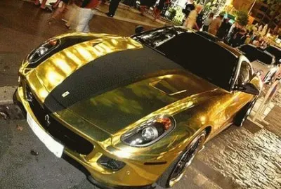 פאזל של Ferrari 599GTB de oro macizo