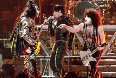 Adam Lambert And Kiss