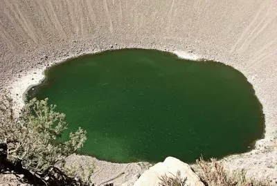 Pozo de las Ãnimas. 80 mts. de profundidad. Mendoza. Argentina jigsaw puzzle