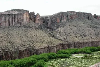 CaÃ±adÃ³n del RÃ­o Pinturas. Patagonia Argentina