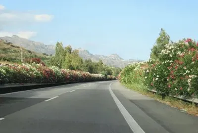 La carretera que va de Catania a Giardini Naxos