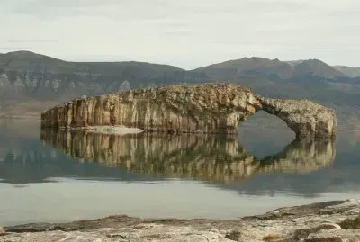 Lago Posadas. Patagonia Argentina jigsaw puzzle