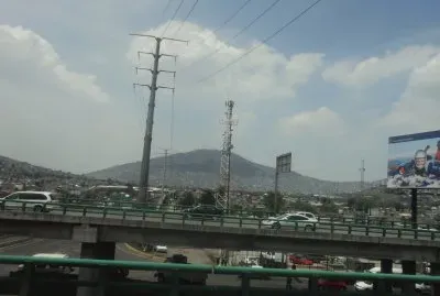 por la ciudad