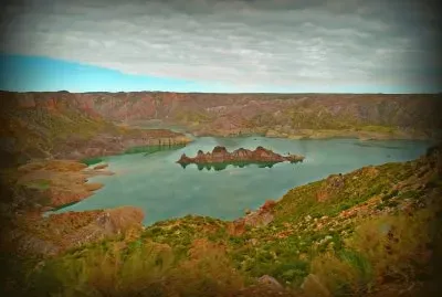 Embalse Valle Grande. Mendoza. Argentina
