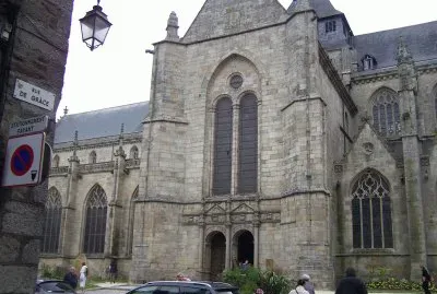 Dinan Ã©glise