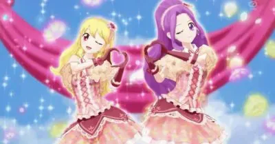 פאזל של ç¾Žæœˆèˆ‡å°èŽ“