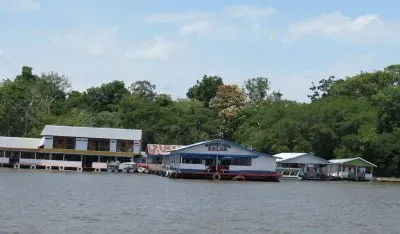 Casas e Restaurante Flutuante em Manaus = AM jigsaw puzzle