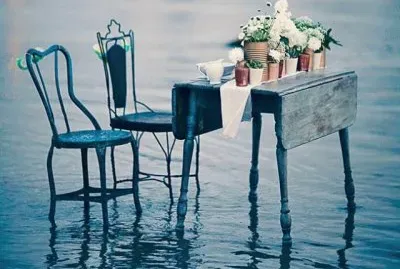 ×©×•×œ×—×Ÿ