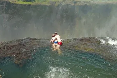 פאזל של En las Cataratas Victoria. Zambia