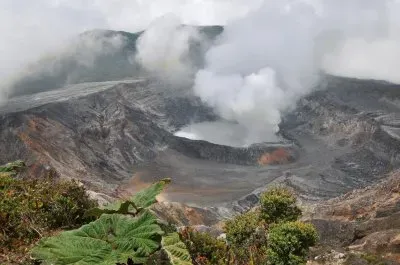 VolcÃ¡n PoÃ¡s. Alajuela. Costa Rica
