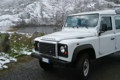 Defender   snow