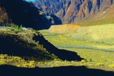 A la vera de la RN 7. Mendoza. Argentina