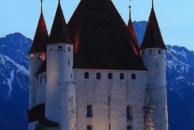 Castillo en Suiza jigsaw puzzle